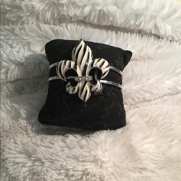 🏙New Orleans Fleur De Lis Silver Bracelet🌃 - Picture 2 of 8